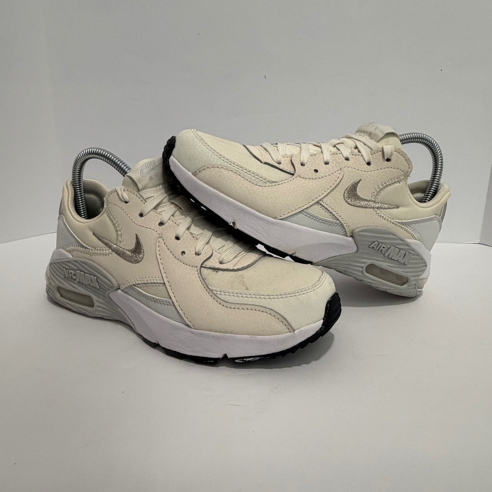 Nike Air Max Excee Womens 7 Sail Metallic Silver White DX0113-002 Sneakers